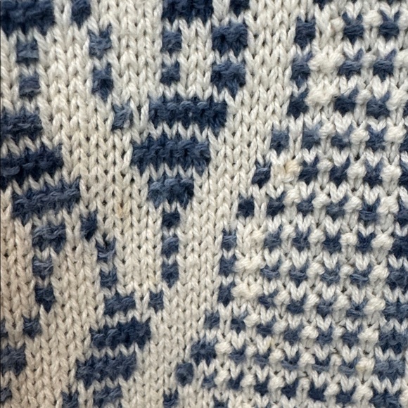 Jantzen Blue and White Knit Sweater - Picture 4 of 4
